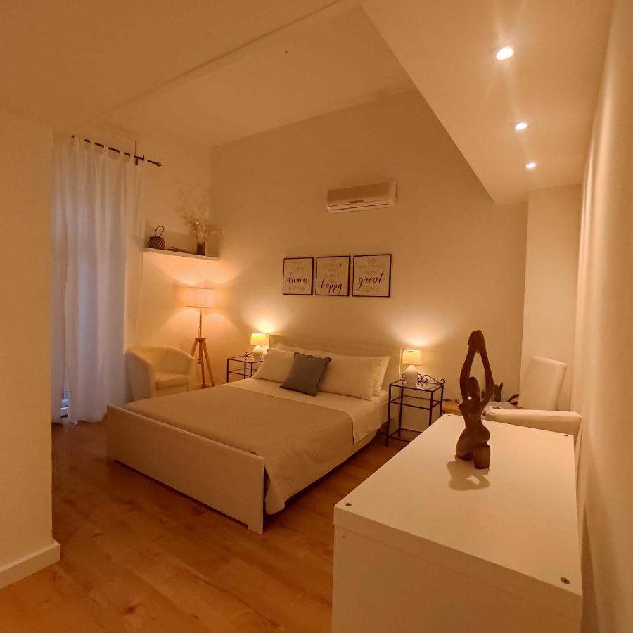 Living Cagliari Bed and Breakfast Buitenkant foto
