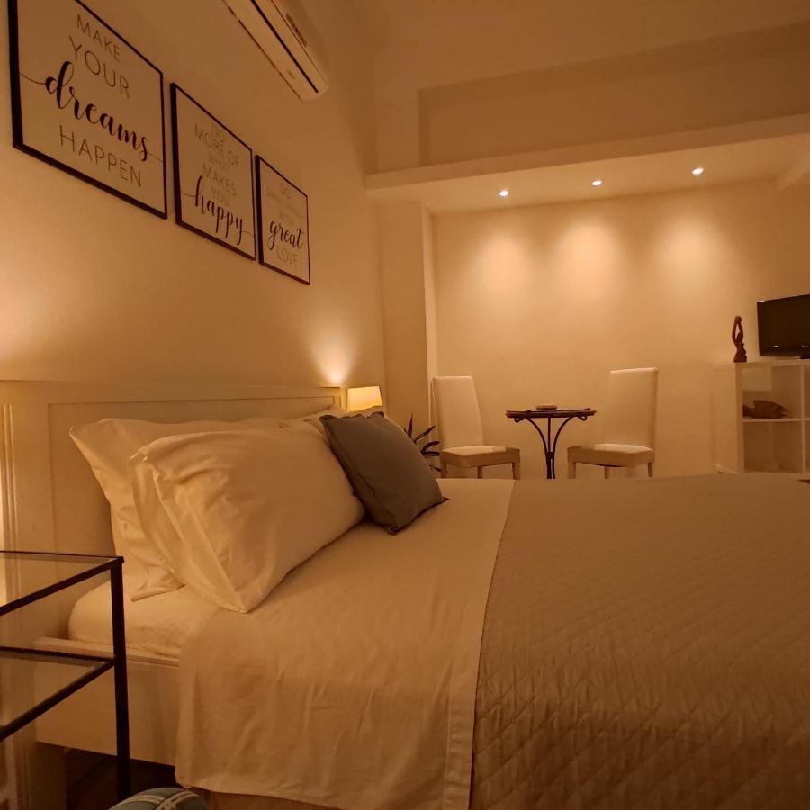 Living Cagliari Bed and Breakfast Buitenkant foto