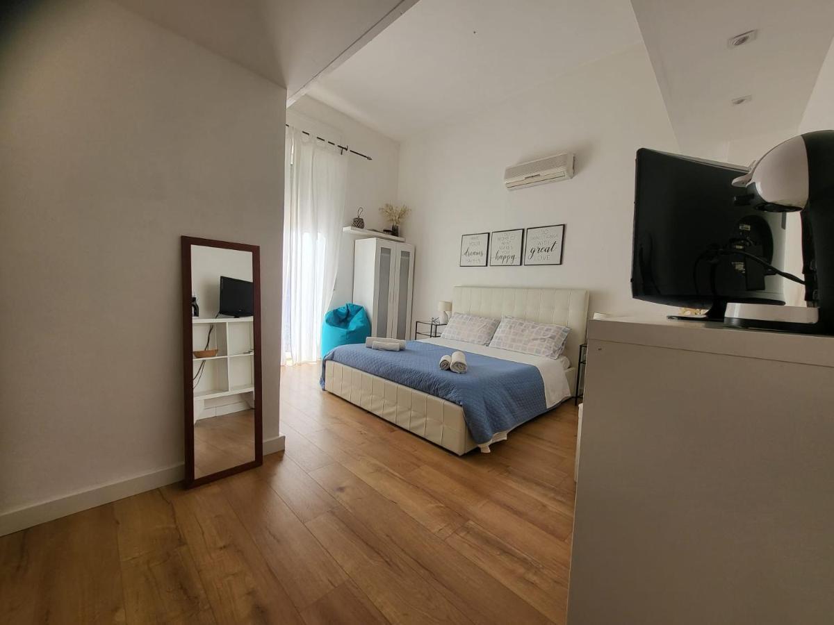 Living Cagliari Bed and Breakfast Buitenkant foto