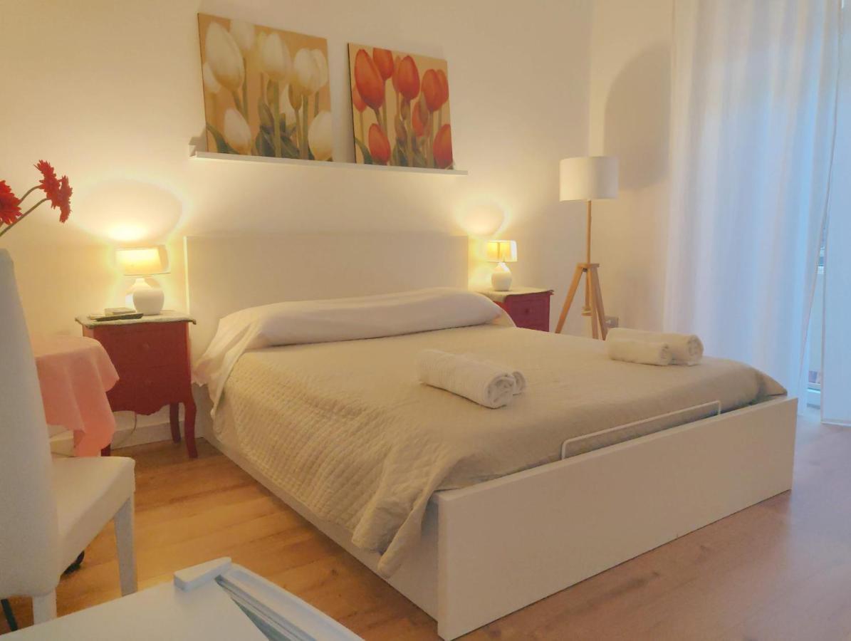 Living Cagliari Bed and Breakfast Buitenkant foto
